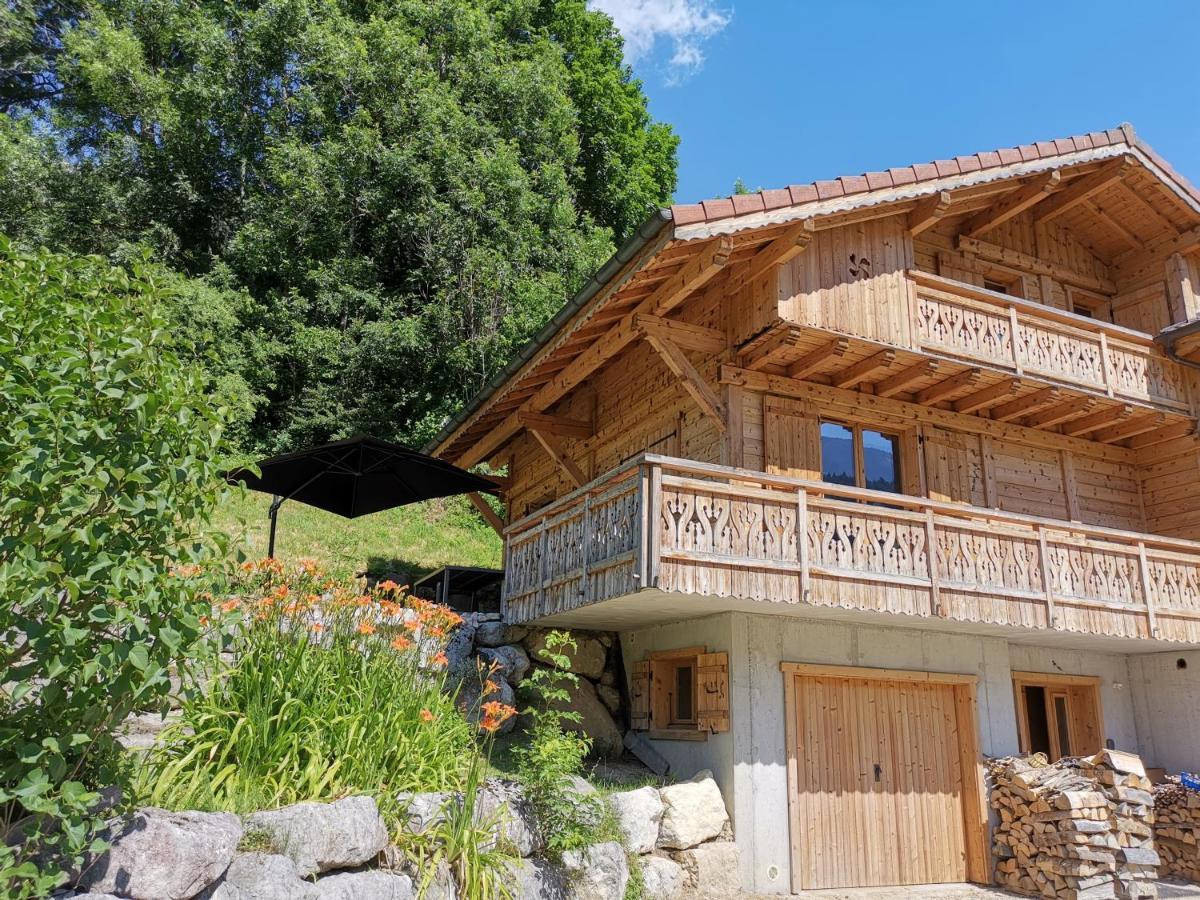 Magnifique Chalet Au Coeur Du Village Du Reposoir Le Reposoir Exterior foto