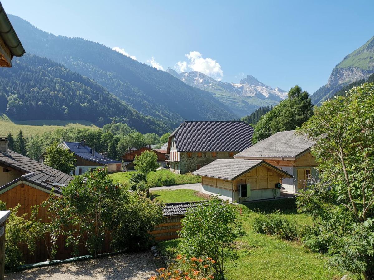 Magnifique Chalet Au Coeur Du Village Du Reposoir Le Reposoir Exterior foto