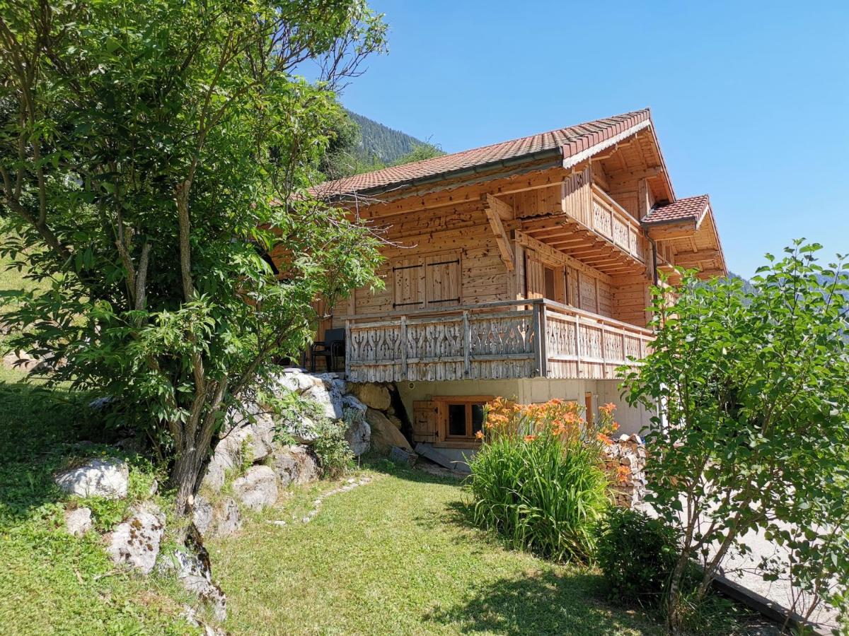 Magnifique Chalet Au Coeur Du Village Du Reposoir Le Reposoir Exterior foto